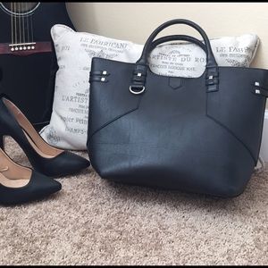 Medium Black tote Bag w/silver hardware