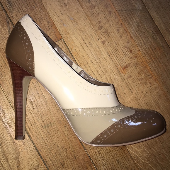 Guess by Marciano Shoes - Guess by Marciano sz 8M patent Leather Oxford Heel