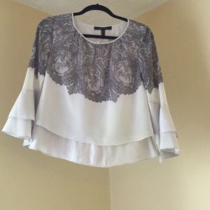 Chic BCBG top
