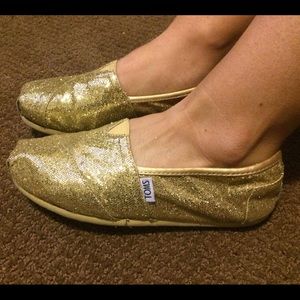 Gold glitter Toms