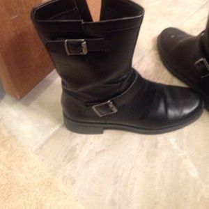 Aresoles mid calf flat boots