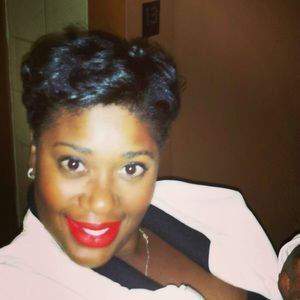 Meet your Posher, Ebone