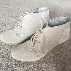 White Mountain booties 6.5