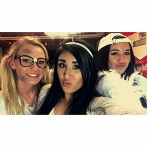 Meet your Posher, Paige