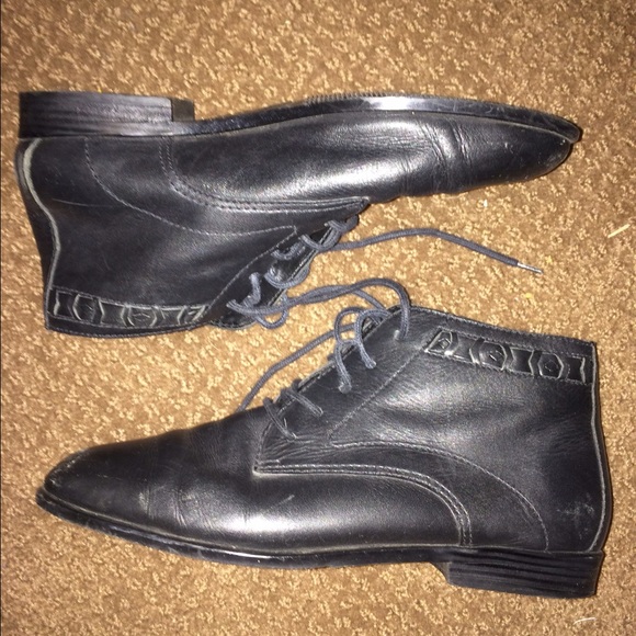 Black booties - Picture 1 of 3