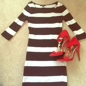 B&W Stripped Bodycon Dress