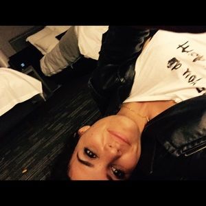 Meet your Posher, Desi