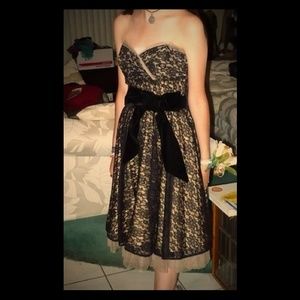 Betsey Johnson Strapless Lacy Bow Dress LASTCHANCE