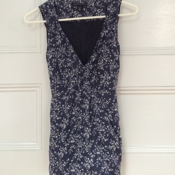 Banana Republic Blue and White Top Size 6P