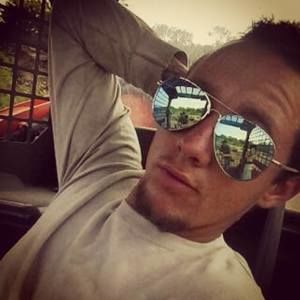 Meet your Posher, Dustin