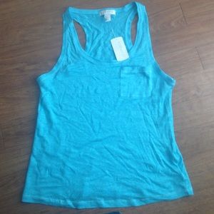 Light aqua tank