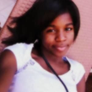 Meet your Posher, Aisha