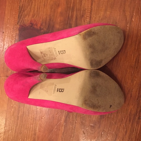 ❤️❤️❤️ Hot pink heels with ruffle detail - Picture 3 of 4