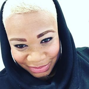 Meet your Posher, Tanika