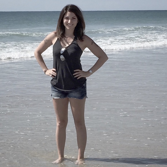 Meet your Posher π - Picture 2 of 3