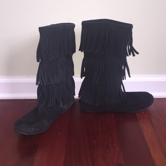 Black Minnetonka 3 Layer Fringe Boots