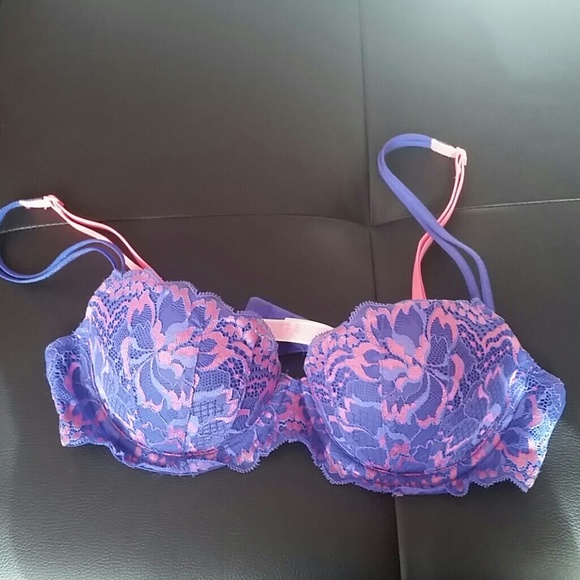 PINK Victoria's Secret Other - NWOT Pink and blue date bra