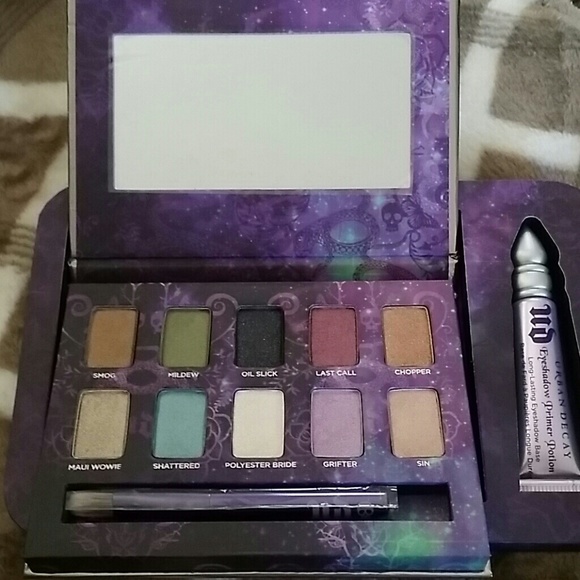 New Urban Decay Ammo palette with primer