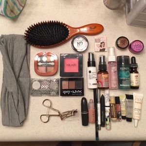 Makeup and hair beauty bundle