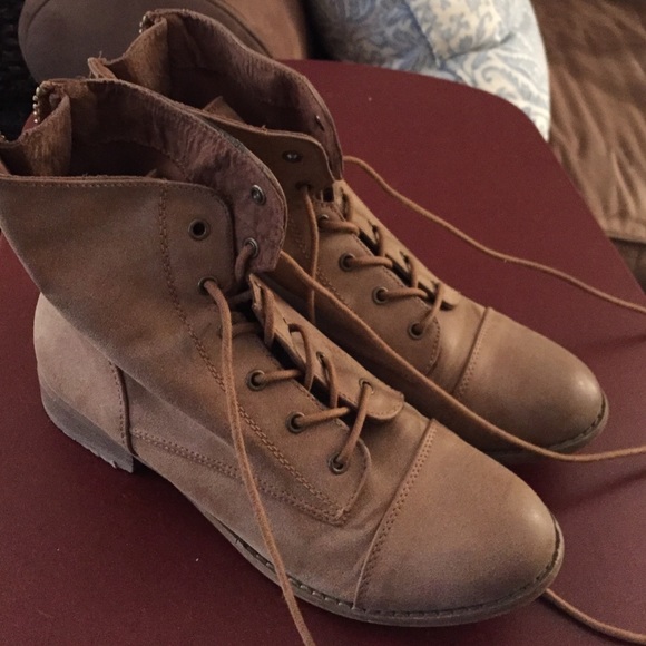 Short combat boots Guess