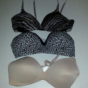 Warners and Maidenform bras 36B