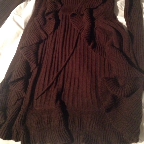 Long Ruffled cardigan - Picture 2 of 2