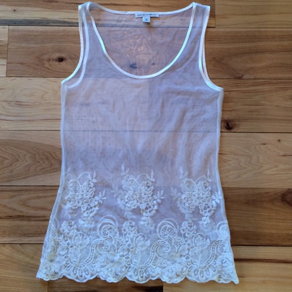 Banana Republic Tops - ❤️❤️❤️SOLD❤️❤️❤️BANANA REPUBLIC TOP