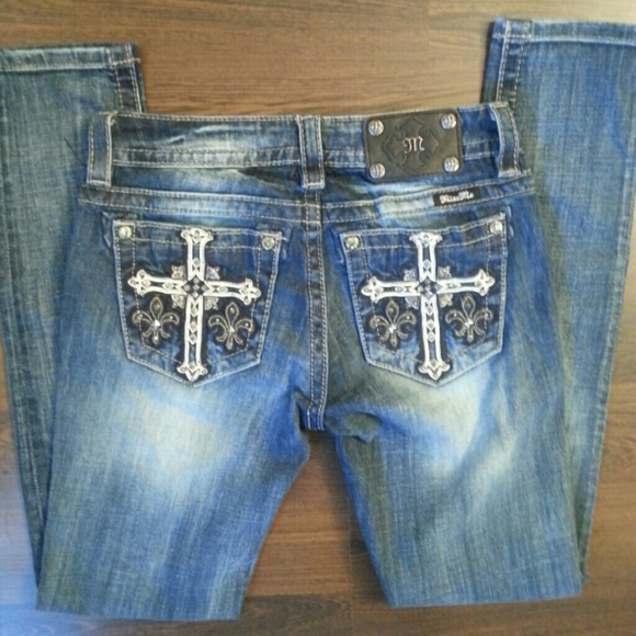 SALE NEW MISS ME 27x31 Mid-Rise Skinny