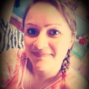 Meet your Posher, Juanita
