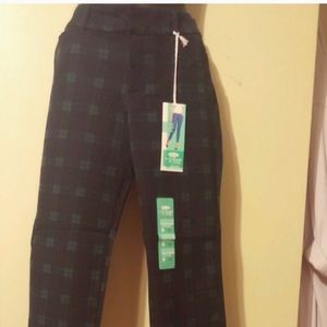 SOLD!! Checkered crop pants