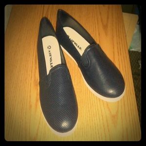 Airwalk Slip-Ons