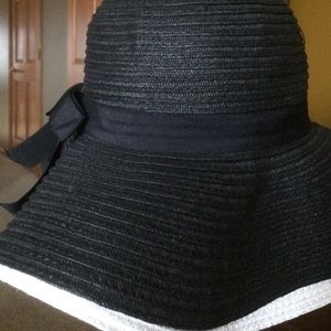 Meet your Posher, Akasia