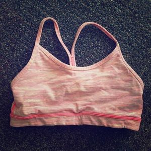 Lululemon sports bra