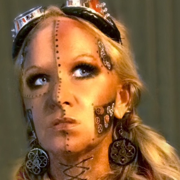 Meet your Posher, Teresa Annelise. - Picture 3 of 15