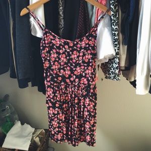 [aeropostale] floral romper