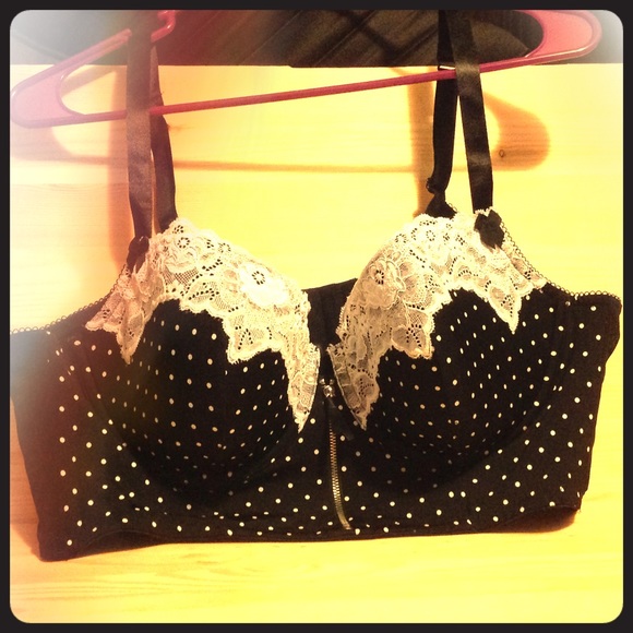 NWOT Cacique polka dot longline bra