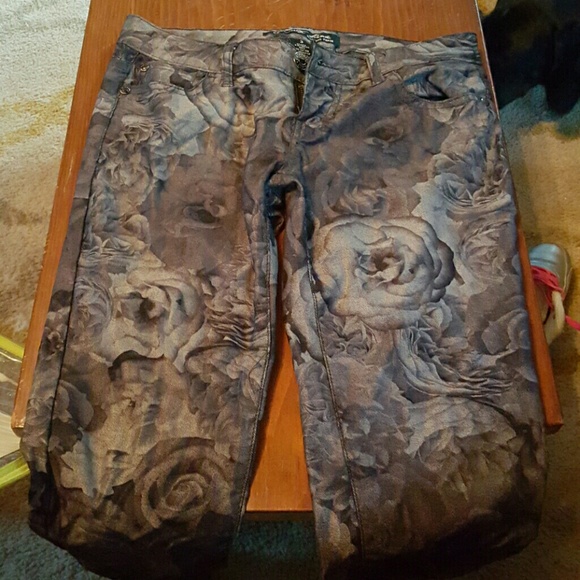 Skinny jeans