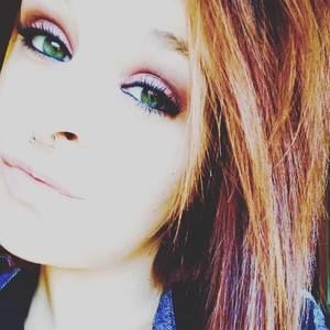 Meet your Posher, Caitlin