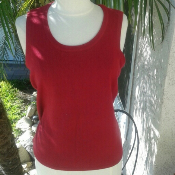 designers originals Tops - Red sweater material top. Sleeveless. Size L