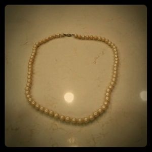 Vintage faux pearl necklace