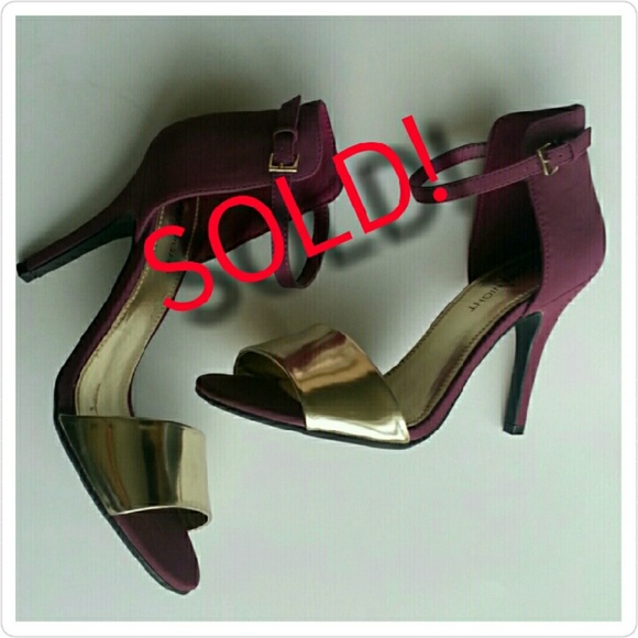 FINAL PRICE!  LIKE NEW "FIONI Night" Heels