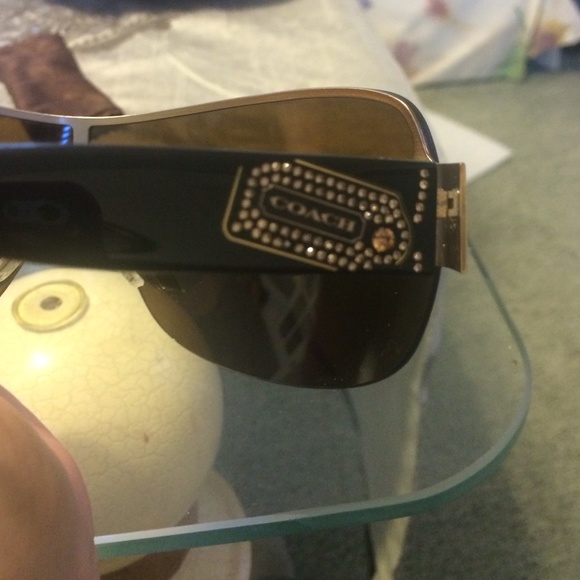 Authentic coach small sunglasses - Picture 4 of 4