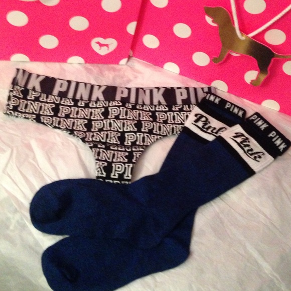 PINK Victoria's Secret Other - VS PINK Logo Undies & Knee Socks 🎅🏻