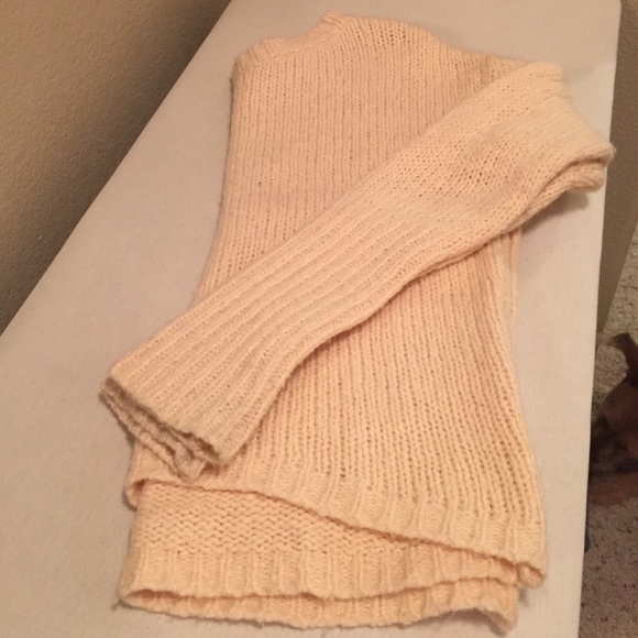 ❌ DONATED ❌ LOFT cropped sweater