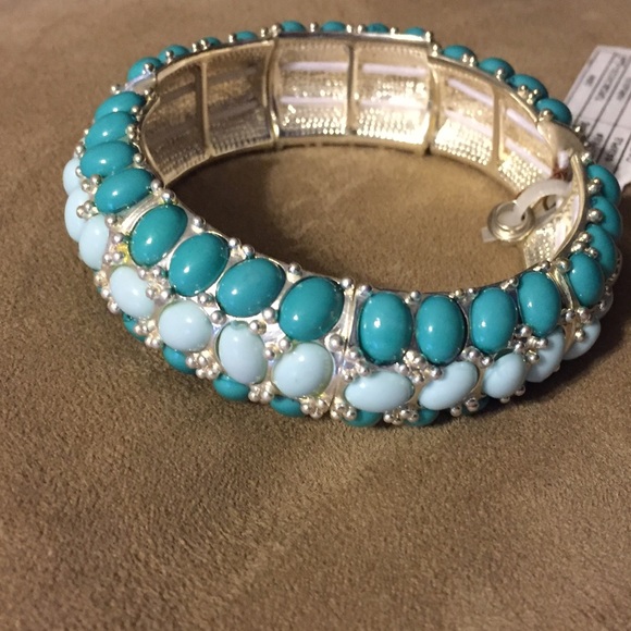 Bracelet - Picture 2 of 2