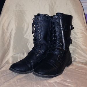 Authentic Steve Madden combat boots