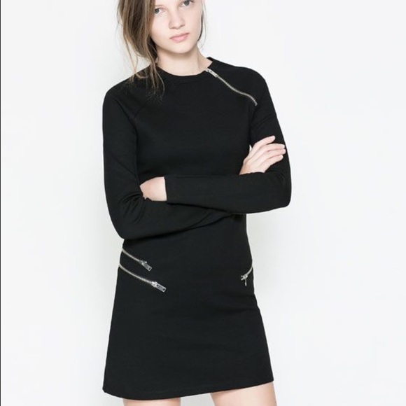 Zara long sleeve zipper detailed dress