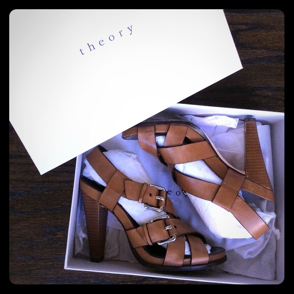 Theory "Kendra" Sandal size 38