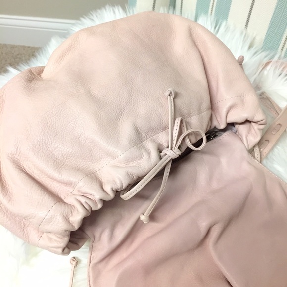 Vanessa Bruno leather cross body bag - Picture 2 of 4