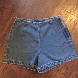 High waisted Gap denim shorts with side zipper